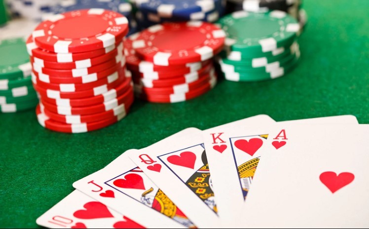 Hướng dẫn chơi poker win55 đơn giản 